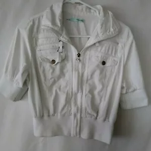 Maunces Größe Medium khakifarbene kurze Jacke mit weißem Reißverschluss - Bild 1 von 8
