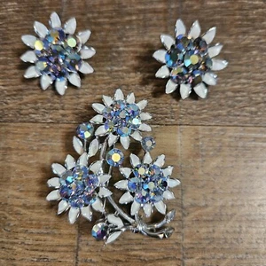 Vtg Lisner Blue AB Stone Enamel Flower Brooch & Clip On Earrings Set Silver Tone - Picture 1 of 15