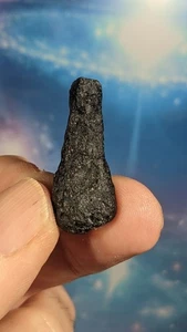 Large Tektite Meteorite Teardrop Supplied in Box with Information 33x15mm - Foto 1 di 2