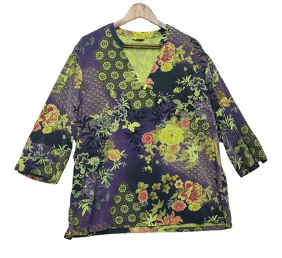 Tianello Colorful Flowers Boho Lagenlook Top Womens XL Long Sleeve V Neck - Image 1 of 4