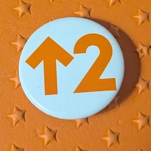 Stand Up To Cancer Button - Picture 1 of 1