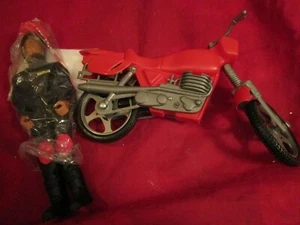 Vintage Avon 2000 Kids Motorcycle and Ultimate Rider Caucasian Rider Toy - Picture 1 of 7