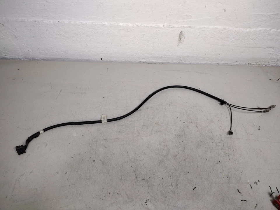 1993-1996 Cadillac Fleetwood brougham fiber optic turn signal cable Left Driver - Image 1 of 4