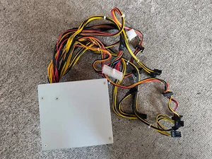 Alimentation FSP750-80APG 750W P/N: 9PA7500601 *NON TESTÉE* - Photo 1/2