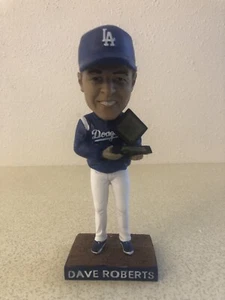 DAVE ROBERTS Los Angeles Dodgers 2017 Bobblehead Stadium Giveaway Excellent Cond - Picture 1 of 9