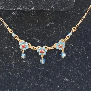 Liz Paiacios Blue & Red Swarovski Crystal Triple Flower Necklace.  EUC! - Picture 1 of 5