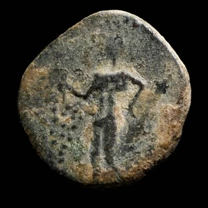 As de Augusto, Osset, San Juan de Aznafarache (Sevilla) - 21 mm / 6.48 gr. - Picture 1 of 3