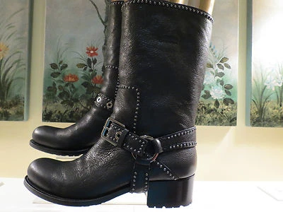 BOTAS DE MOTO AUTÉNTICAS CHRISTIAN DIOR NEGRAS CON TACHUELAS 41.5/11.5 USADAS 1X $1150.00 Foto 1 de 4