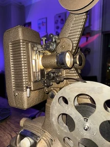 Revere Model 48 - 16mm Film Projector w/Original Case Excellent Condition - Picture 1 of 5