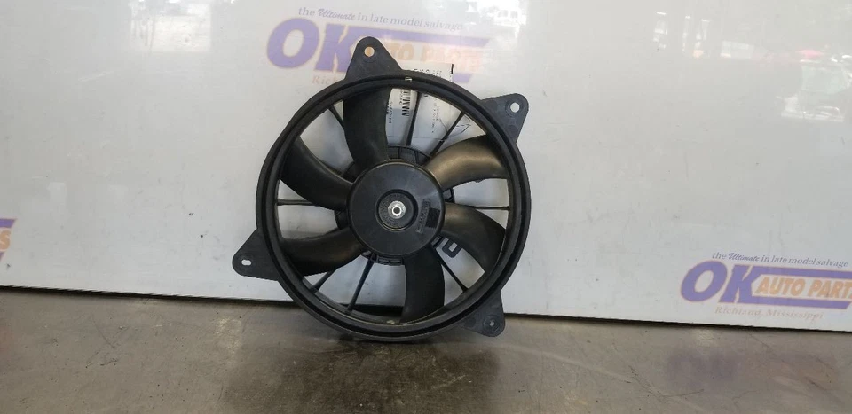21 NISSAN NV2500 VAN RADIATOR FAN MOTOR 4.0L Foto 1 de 4
