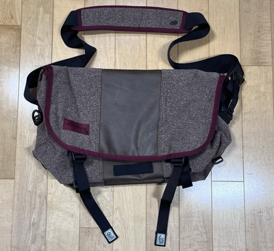 Timbuk2 Classic Messenger Bag Brown Durable Shoulder Crossbody Commuter Tote - Image 1 of 4