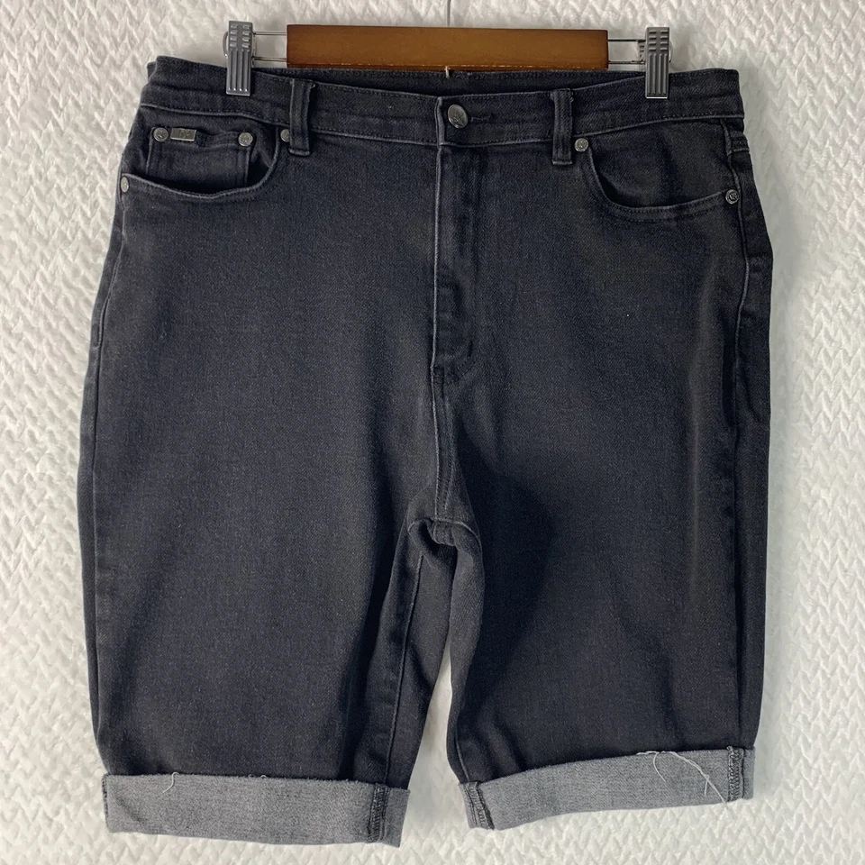Bermudas de mezclilla DG2 Diane Gilman con puños para mujer talla 6 negras Foto 1 de 4