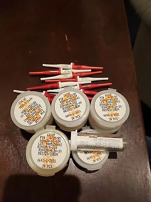 34 EACH/ 1 PKG  Deutsch Contacts M39029/4-110, M39029/4-20-20, NOS. - Image 1 of 3