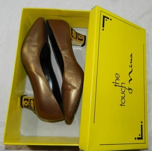 Women's Size 6.5M Gold Pumps with Elephants on the heels by The Touch of Nina - Picture 1 of 8