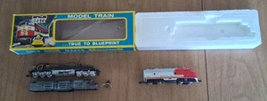 N-Gauge Diesels & Track - Picture 1 of 4
