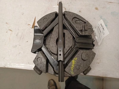 Jack w/Tool Kit For 2019 Ford Escape 3081476 - Image 1 of 4