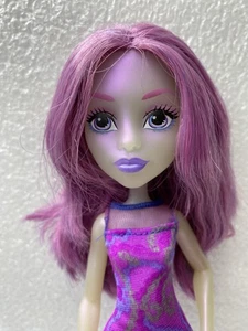 Bambola Monster High Benvenuti nella Popstar Ari Hauntington 2015 M214 - Foto 1 di 14