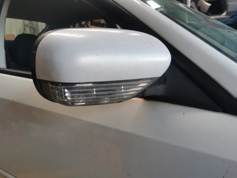 2003 - 2007 Subaru Liberty IV BL Right Door Mirror  - image 1 of 1