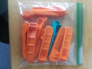 LEGO orange und blaugrüne Steintrenner (10er Pack) - Bild 1 von 1