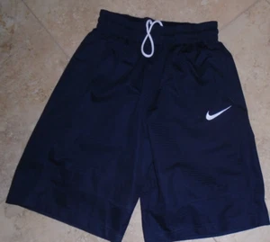 NUEVO Pantalones Cortos Atléticos NIKE Bordados Azul Marino Para Hombre S Pequeños - Imagen 1 de 2