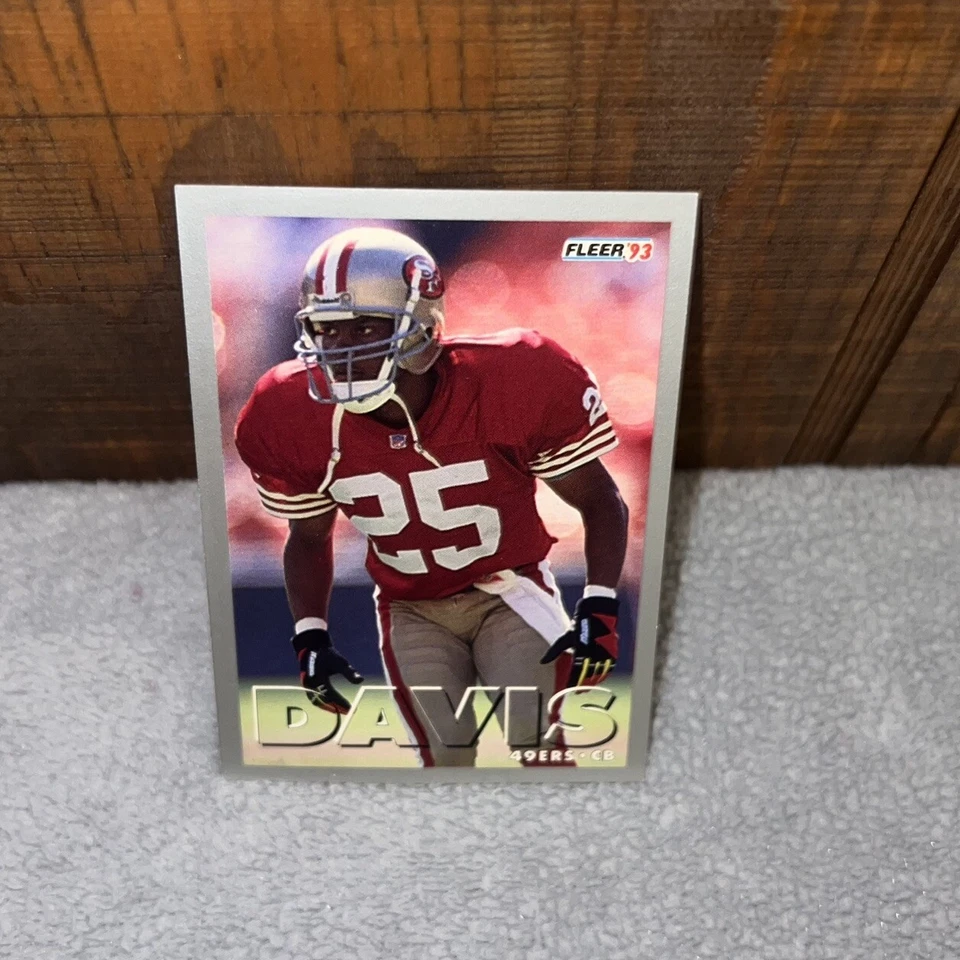 Vintage 1993 NFL Eric Davis Fleer Sports Trading Card 342 San Francisco 49ers - Image 1 of 4