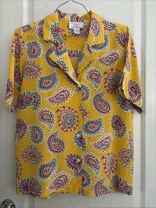 EUC VTG Silk Studio By Claude Womens Yellow Paisley Pattern Button Up Shirt Sz 8 - Picture 1 of 8