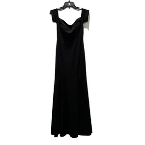 FORMAL SZ 2 Black Off Shoulder Sleeveless Ball Gown Maxi Dress formal, elegant - Picture 1 of 18