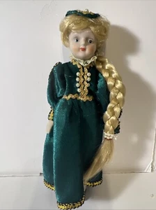 Casa de muñecas irlandesa de porcelana vintage de Lloyd Navidad alrededor del mundo 1995 - Imagen 1 de 6