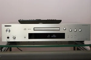 Onkyo C-7030  CD Player - Bild 1 von 8