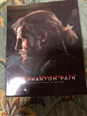 Metal Gear Solid 4 Guns of the Patriots 5 Phantom Pain versión limitada Japón PS3 Foto 1 de 4