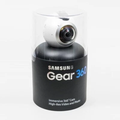 Samsung Gear 360 Spherical VR Camera SM-C200NZWAXAR - White - RETAIL - Image 1 of 4