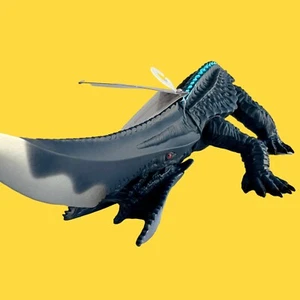 Bandai Gamera Rebirth Netflix Modellino Monster Series Guiron 2023 PVC - Foto 1 di 21