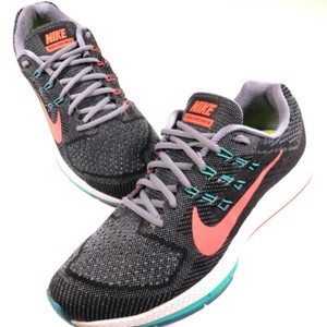 nike structure womens