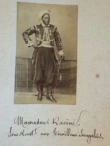 Photographie Mamadou Racine, Sous-Lieutenant aux Tirailleurs Sénégalais 1870 - Foto 1 di 7
