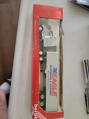 HO Scale Herpa Eagle Hardware Semi - Image 1 of 2
