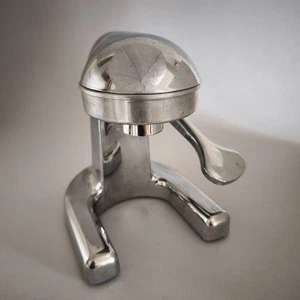 Moma Design Juicer Art Deco Hand Crank Tilt Top Juice Press Vintage 50s - Picture 1 of 9