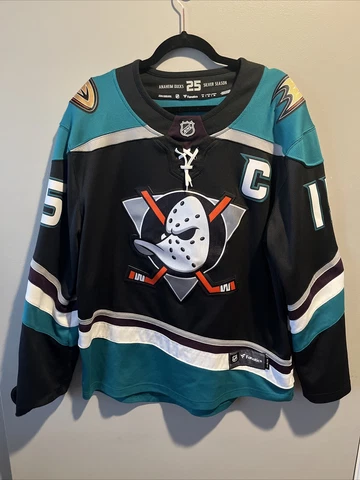 Fanatics Ryan Getzlaf Silver Season Ducks Men's Alternate Jersey, Size M - Black Cover