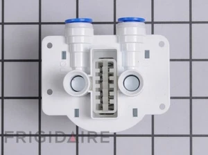 New Genuine OEM Frigidaire Refrigerator Water Filter Housing 242009602 - Picture 1 of 4
