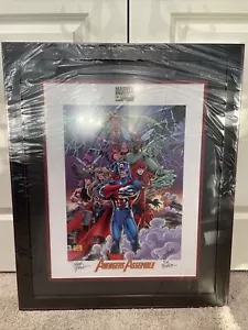 Framed Avengers Assemble Marvel Lithograph Signed by Stan Lee, Tom Palmer #/1500 - Picture 1 of 9