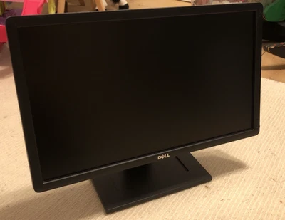 Dell UltraSharp U2212HMc 21,5 Zoll Monitor 1920x1080 DP VGA DVI USB - Bild 1 von 4