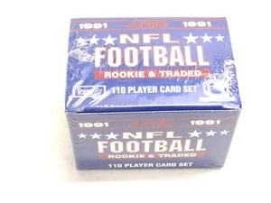 1991 SCORE ROOKIE & TRADED FOOTBALL CARD SET SIGILLATO IN FABBRICA, 110 CARTE - Foto 1 di 2