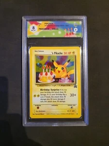 Pokemon - Birthday Pikachu - Wizard Black Star Promo 24 - ENG - GRAAD 8 NM/MINT - Picture 1 of 1