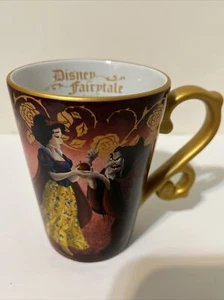 Taza Disney Blancanieves Diseñador Cuento de Hadas Muñeca Héroes VS Villanos NUEVA en Caja - Imagen 1 de 11
