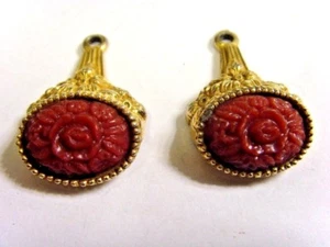 Art deco style 2 matching pendants gold tone metal flora cameo cabochons 50080 - Picture 1 of 5