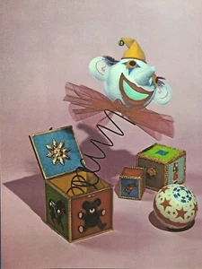 Juguetes de Navidad Jack-in-the-Box Bloques Bola Vintage Revista Impresión 1969 - Imagen 1 de 4