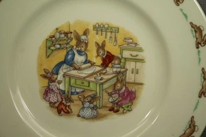 Royal Doulton Bunnykins 8" Plato Cocina Horneado Escena Madre Conejito e Niños - Imagen 1 de 3