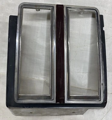 78 Oldsmobile Cutlass luz trasera bisel Hurst Olds lámpara de freno moldura cromada Foto 1 de 4