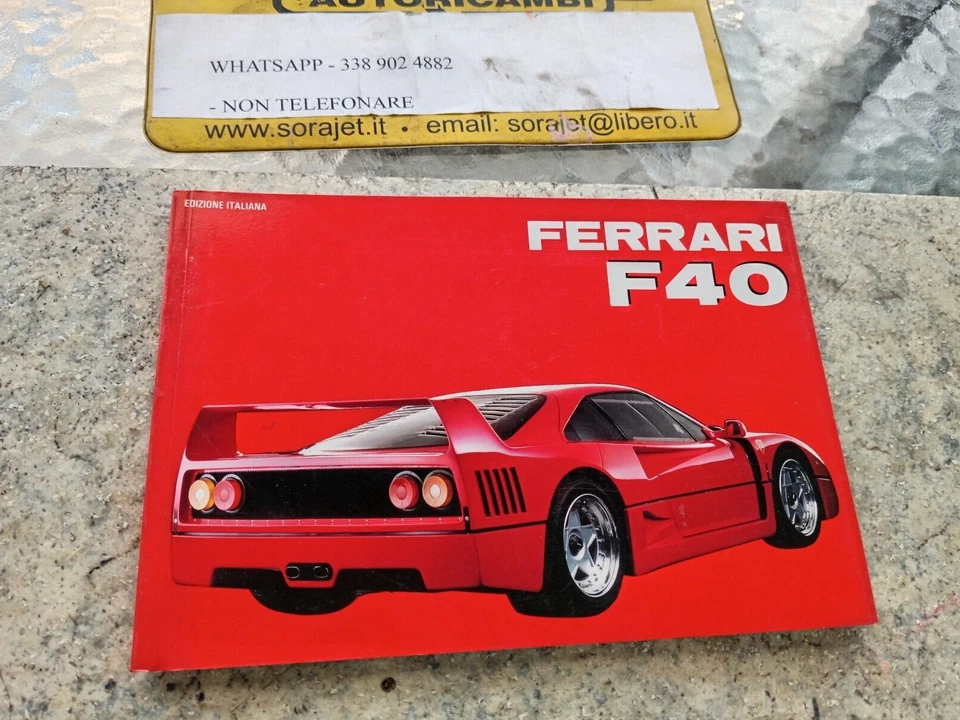 Ferrari F 40 - libro  Road test Foto 1 de 1
