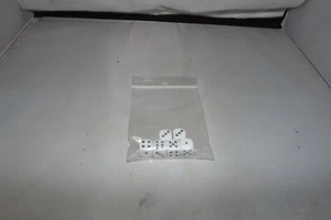 weiße würfel - Bild 1 von 1