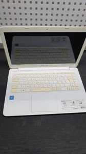 Asus R417MA-WX0144T Laptop Celeron N2840 HD Graphics 2GB DDR3 Ram For Parts - Afbeelding 1 van 7